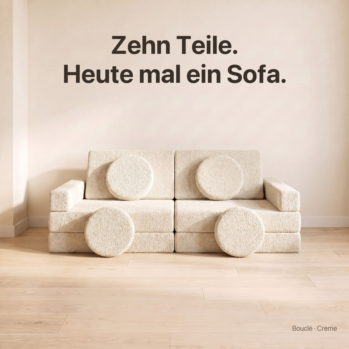 Wuselsofa Basis: zehn Teile als Sofa aufgebaut, Bouclé Creme
